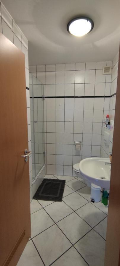 Moderne Ferienwohnung Lindlar, Dorf- Und Waldnah, Gratis W-Lan, Nr Esterno foto